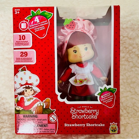 NIB Strawberry Shortcake Doll w/ 10 Pieces Included- Comes w/ 4 Surprises In Box - Picture 3 of 9